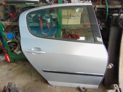 Peugeot 407 дверь задняя pr. фото №1