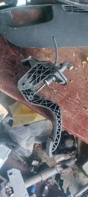 Arona педаль зчеплення 2q1721059 1,0 tsi rok 2021 фото №1