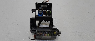 Vw caddy iii коробка предохранителей фото №1