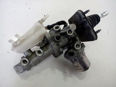 Насос тормозная 460113063r renault zoe фото №1