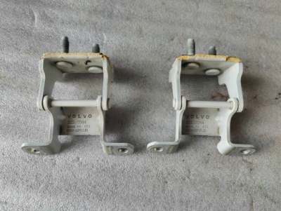 Volvo v60 2020 петли крышки багажника 32296044 фото №1