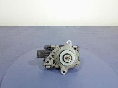 Mercedes a w177 amg a45s регулятор редуктор a1779003506 фото №1