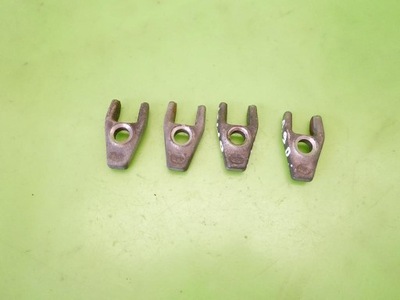 Бризковики кріплення опори форсунок volvo v40 i 1.9 di фото №1