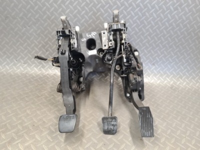 Педали педаль газа тормоза opel insignia a 22771452 европа комплект фото №1