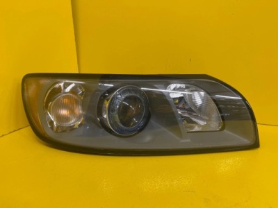 Лампа правая volvo s40 ii v50 ксенон 30698878 фото №1