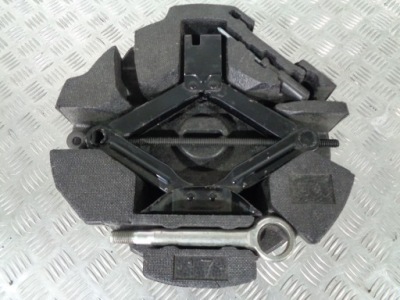 Subaru forester iv пенополистирол багажника 97035fg030 фото №1