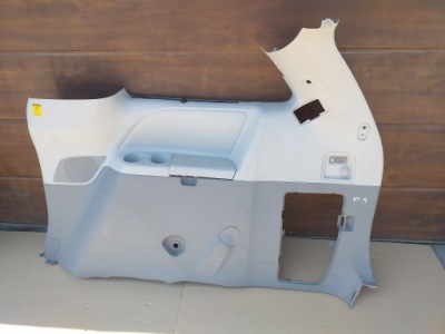 Toyota sienna обшивка багажника задняя правый фото №1