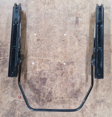 Citroen jumpy ii scudo expert напрямна кріплення сидіння передній 2007-2016 фото №1