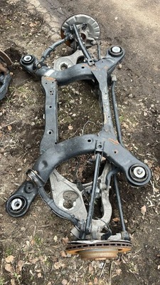 Задняя oś mercedes-benz gle coupe 2015 a1663505900 фото №1