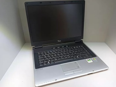 LAPTOP FUJITSU SIEMIENS AMILO A1640 OPIS