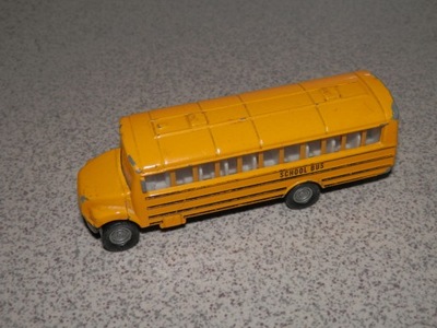 Autobus Szkolny School Bus Siku model resorak autko