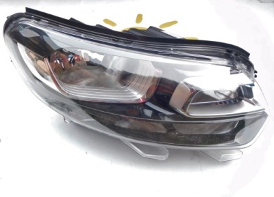 Citroen jumpy iii 3 vivaro c лампа передняя правая фото №1