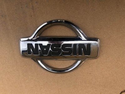 INSIGNIA EMBLEMA DE CAPO NISSAN ALMERA N16 2000-2003  