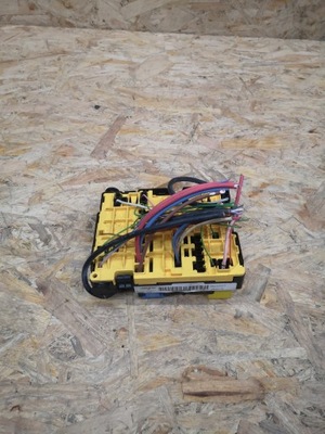 Peugeot 3008 коробка запобіжників запобіжники фото №1