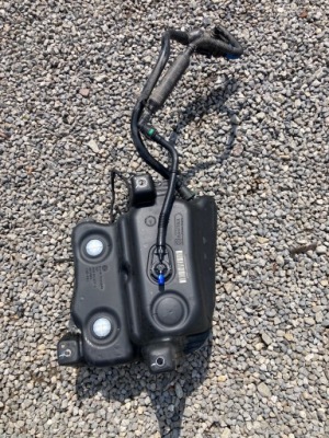 Бак ad blue насос vw arteon passat b8 3q0131877d фото №1