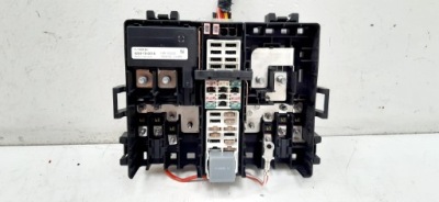 Volvo xc90 ii коробка запобіжників 32212413 фото №1