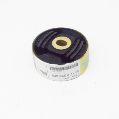 Bmw z3 coupe e36 rear дифференциал кронштейн втулка 33172228425 2228425 фото №1