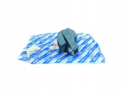 Замок кришки багажника lancia delta 93-99 оригінал фото №1