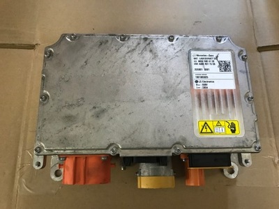 Mercedes зарядний пристрій конвертер a 0009004120 фото №1