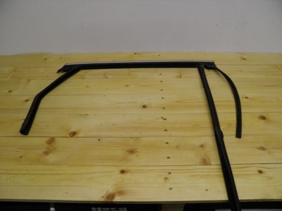 Прокладка двері хром правий задня ford edge ft4b-r25824 фото №1