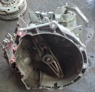 Mini cooper one f56 1.2 t turbo коробка передач передач 7638372 фото №1