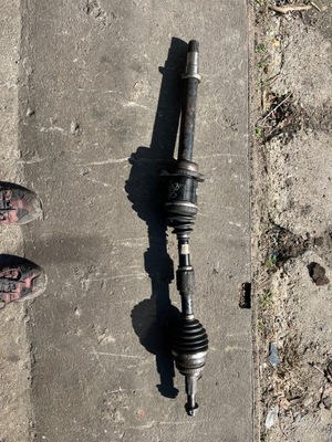 48 toyota avensis привідний вал передня перед права 4341005320 фото №1