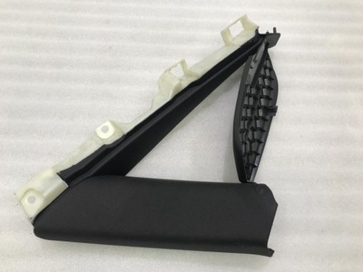 Защита стойка c правый задняя audi a5 8t 8t8867288a фото №1