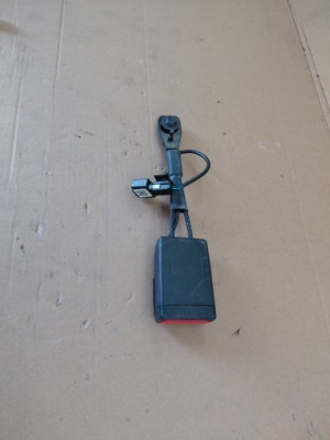 Opel insignia a кліпса поперечина правий перед 13327470 фото №1