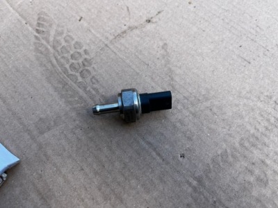 92 bmw датчик тиску вихлопних газів 8507634 фото №1