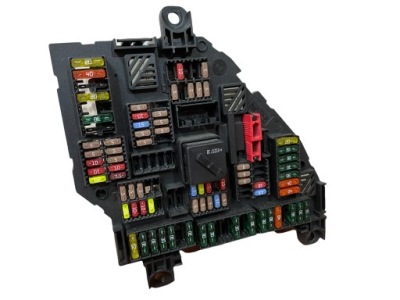 Коробка предохранителей bmw f10 f11 9210858 фото №1