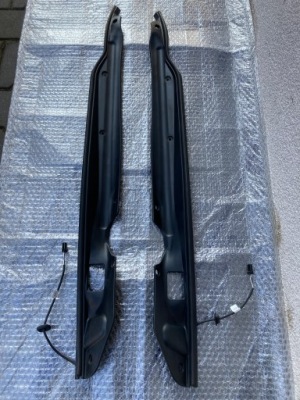 Tesla s молдинг датчик доводчик крышки 6007570-00 фото №1