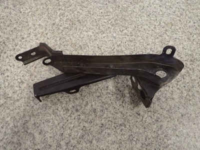 Toyota corolla verso 2.2d 04- кронштейн замка капот фото №1