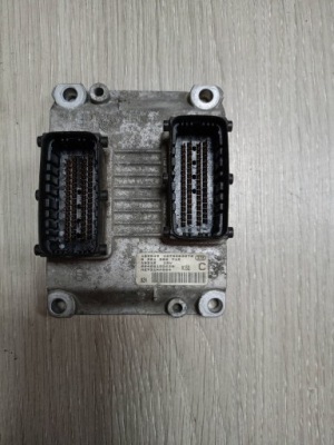 Бортовий комп'ютер двигуна alfa romeo 147 1279h03578 me731ha004 фото №1