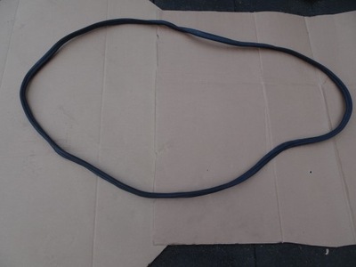 Vw arteon прокладка крышки багажника задняя 3g8827705 фото №1