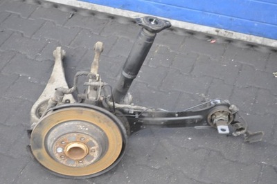 Volvo v70 iii 2.0 d3 поворотний кулак права задня фото №1