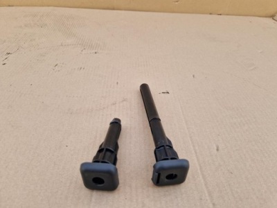 Штифт кронштейн підголівник mercedes ml w163 3.2 фото №1