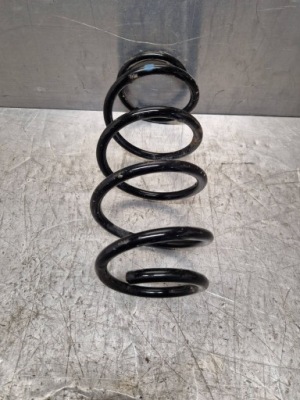 Ford transit courier 2017 пружина передня фото №1