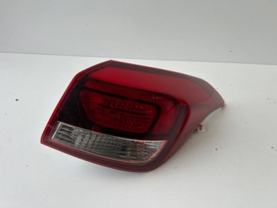 Hyundai i20 ii coupe лампа правая задняя 92402-c8200 оригинал фото №1