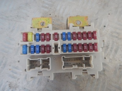 Nissan titan armada 04- коробка запобіжників фото №1