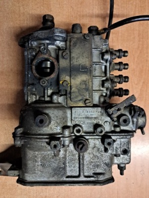 Насос впрыскная mercedes w123 2,4d 6160705401 фото №1