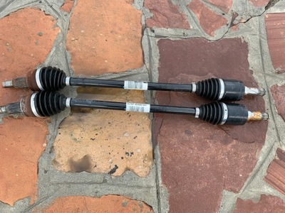 Range rover evoque привідний вал ліва задня bj324b402ac фото №1