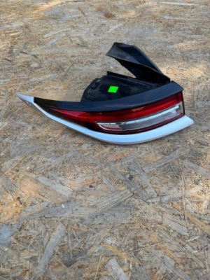 Citroen ds3 crossback лампа ліва задня 9933591780 фото №1