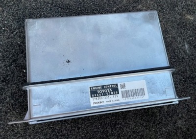 Lexus is 2 250 2.5 блок управления двигателя 89661-53b30 фото №1