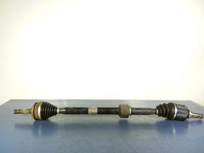 Toyota auris i 1.33 привідний вал перед права фото №1