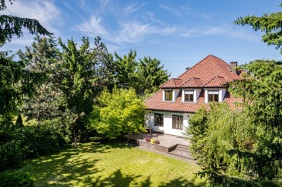 Dom, Łomianki, Łomianki (gm.), 300 m²