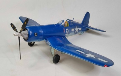 F4U Corsair 1/32 sklejony