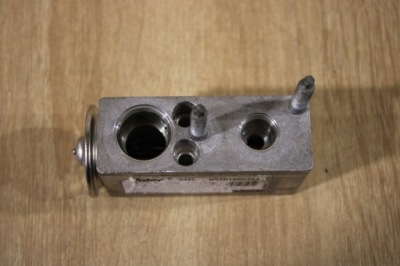 Клапан розширювальний peugeot 508 i 2.2 hdi фото №1