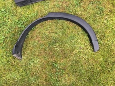 Mitsubishi eclipse cross накладка крила задня lh фото №1