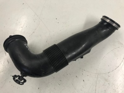 Alfa romeo stelvio quadrifoglio 2.9 510km впуск воздуха труба воздухозаборник фото №1