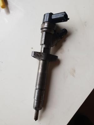 Форсунка renault master 2.5 dci 0986435079 фото №1
